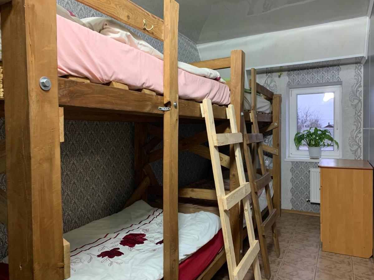 Хостел Благо Khmelʼnytsʼkyy Ruang foto